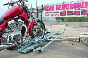 Remorque transversale scooter, Easy Load Standard (2 roues jusqu'à 250kg) -  BSM Remorques et locations